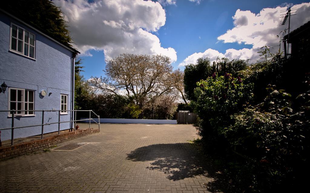 The Cock Inn Bed And Breakfast Glemsford Exterior photo